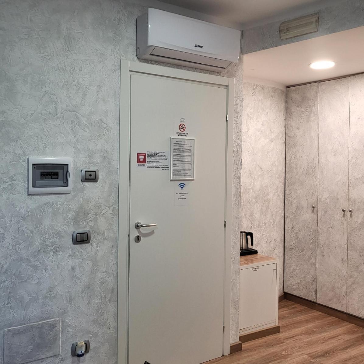 Illuvia 2 Affitta Camere Cornaredo Exterior foto