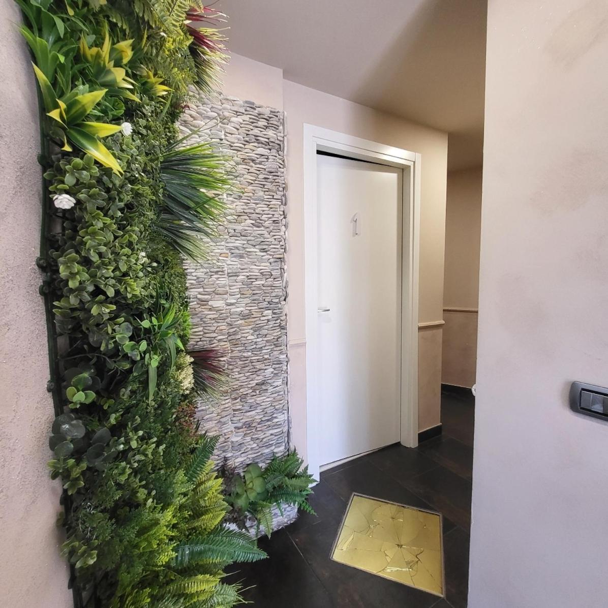 Illuvia 2 Affitta Camere Cornaredo Exterior foto